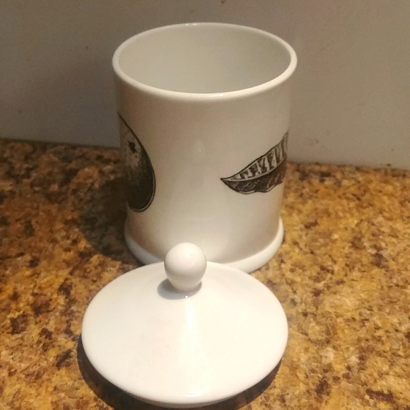 Fortnum & Mason Piccadilly Porcelain Lidded Vanity /Marmelade Jar - Picture 3 of 4